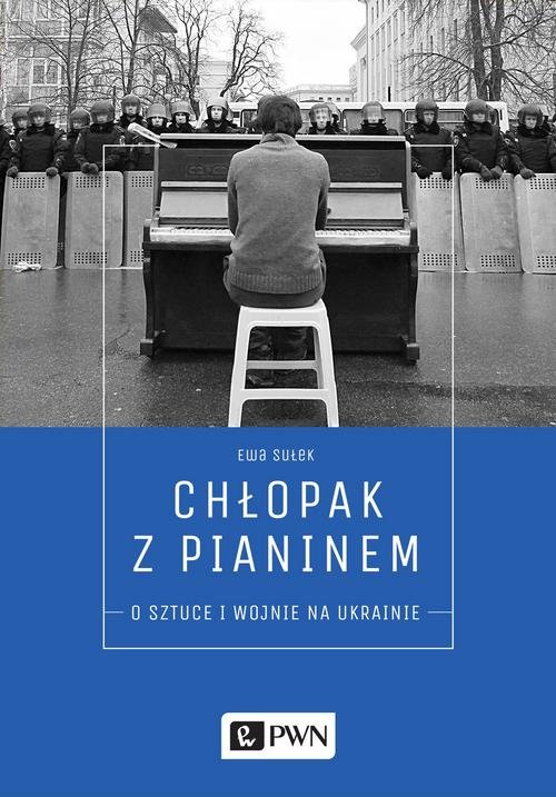 Chłopak z pianinem