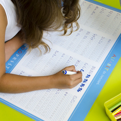 Podkładka na biurko dwustronna + pisak alfabet