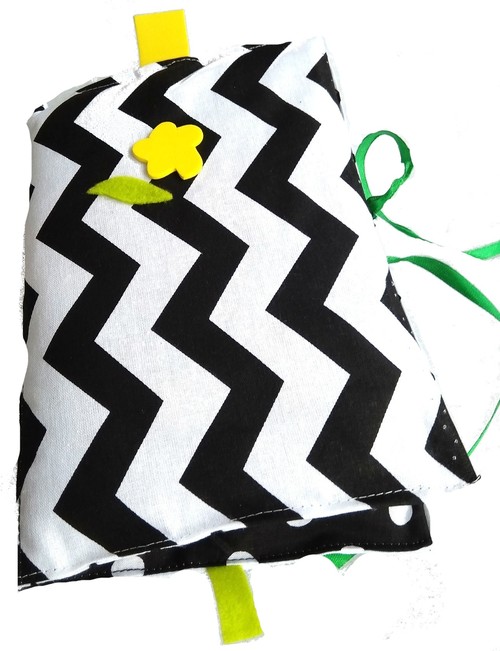 Świat małego kwiatuszka. Kontrastowa książeczka maluszka